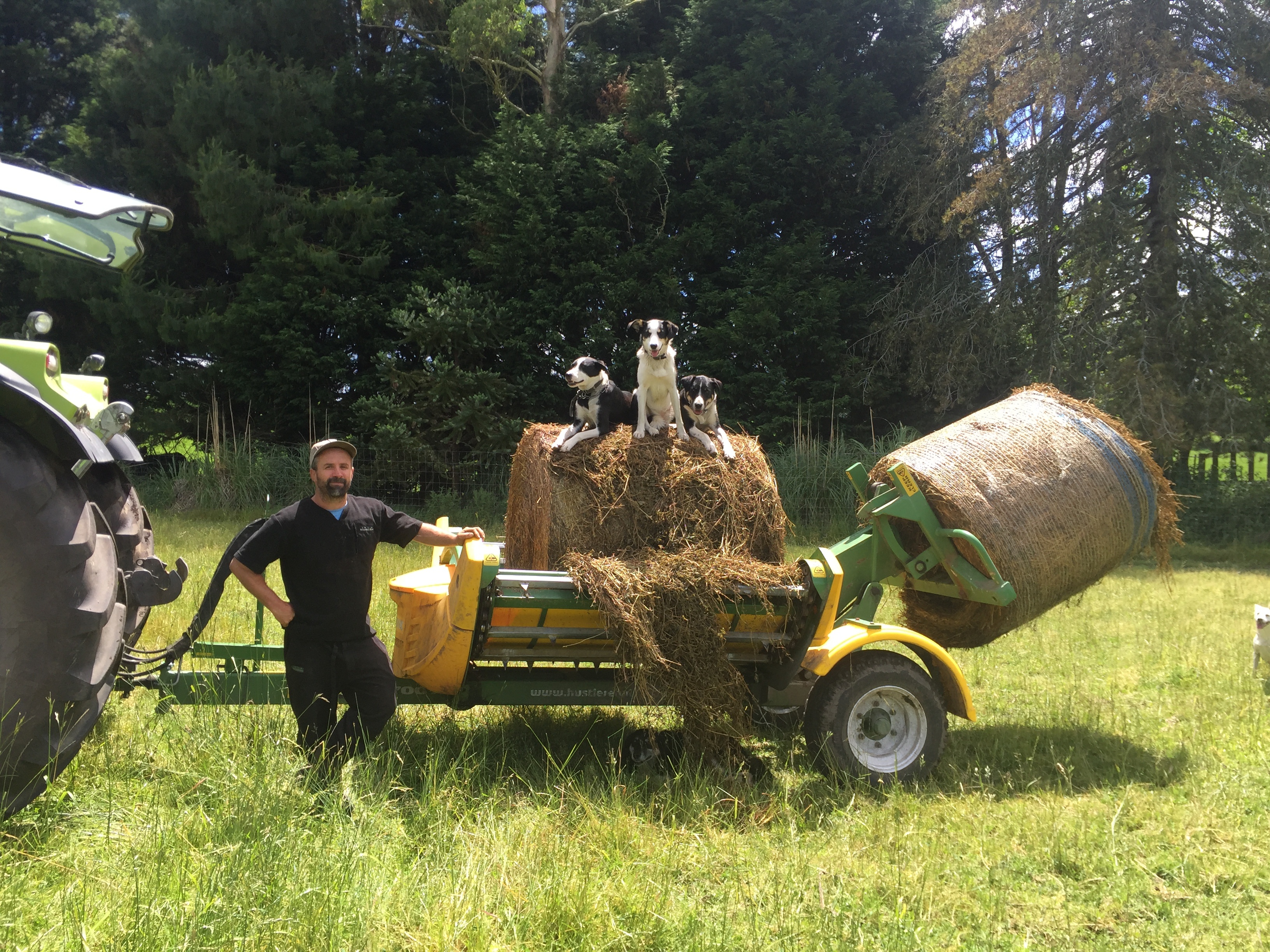 Dougal Simmons and his hearty SL700X bale feeder.jpg